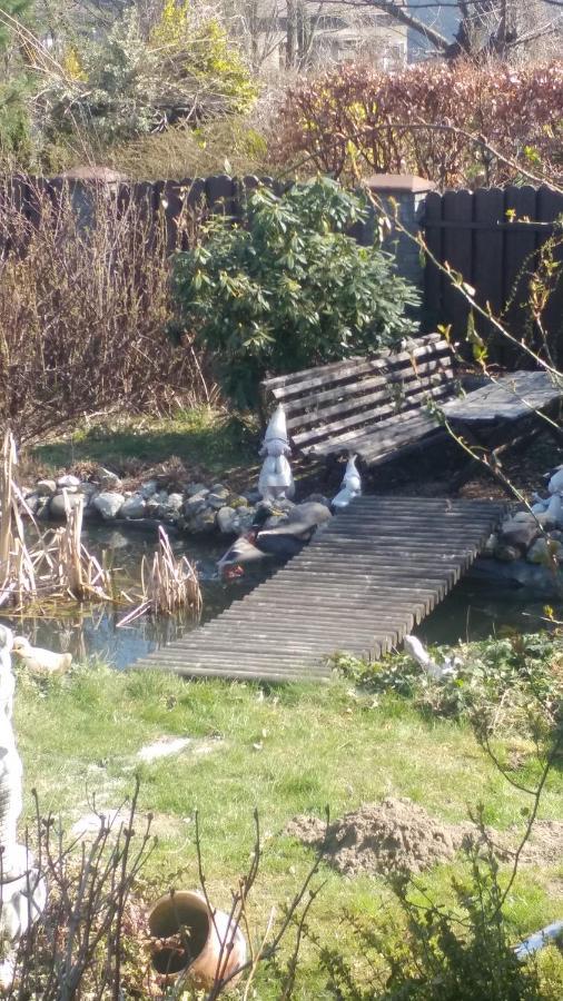 Pokoj W Domu Z Duzym Ogrodem Krakow Bagian luar foto